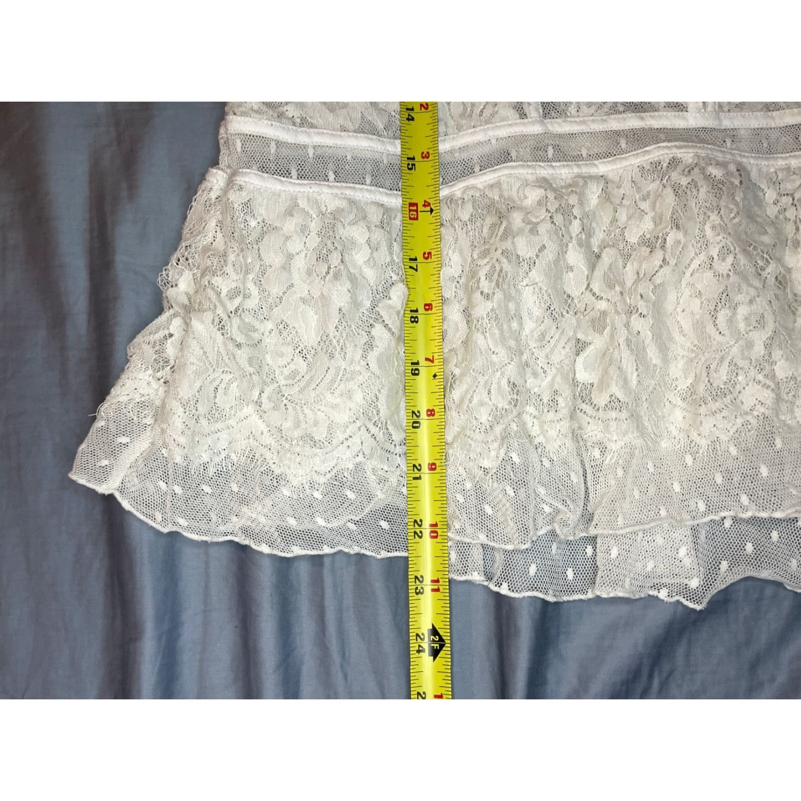 Free People FREE PEOPLE Blouse Women Large White Lace Peplum Swiss Dot Penelope Top Size L Size L / US 10 / IT 46 - 3 Thumbnail