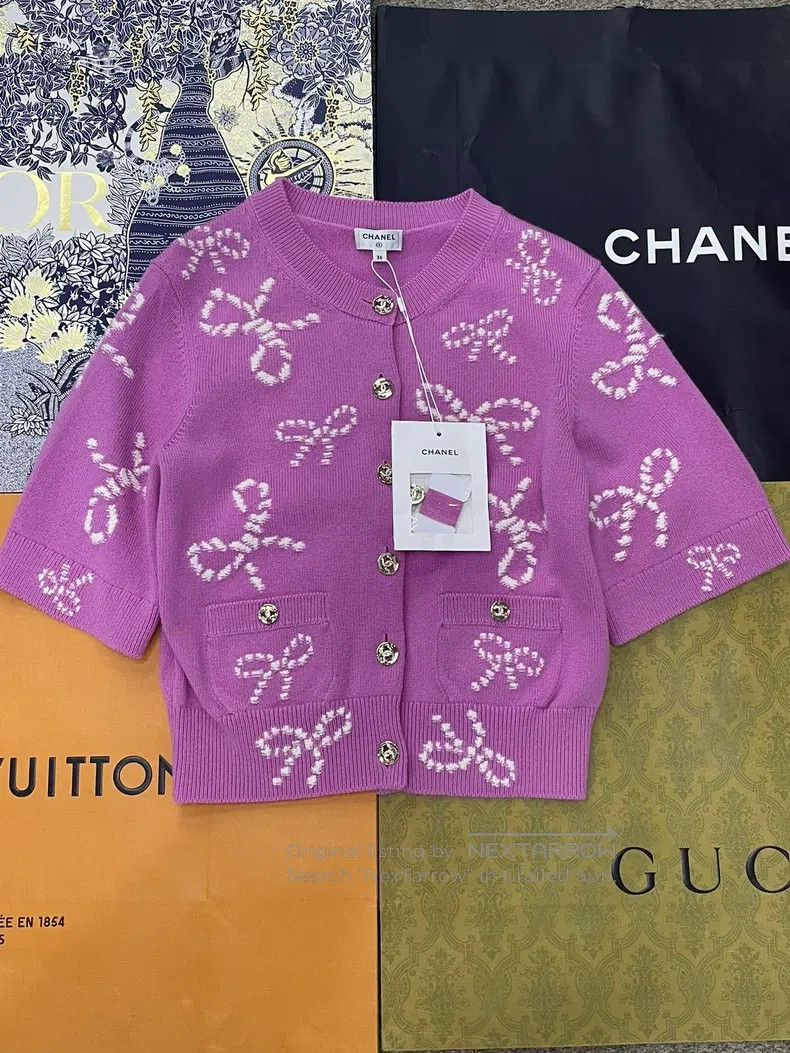 Chanel Chanel Pink bow short sleeves Size XS / US 0-2 / IT 36-38 - 1 Thumbnail
