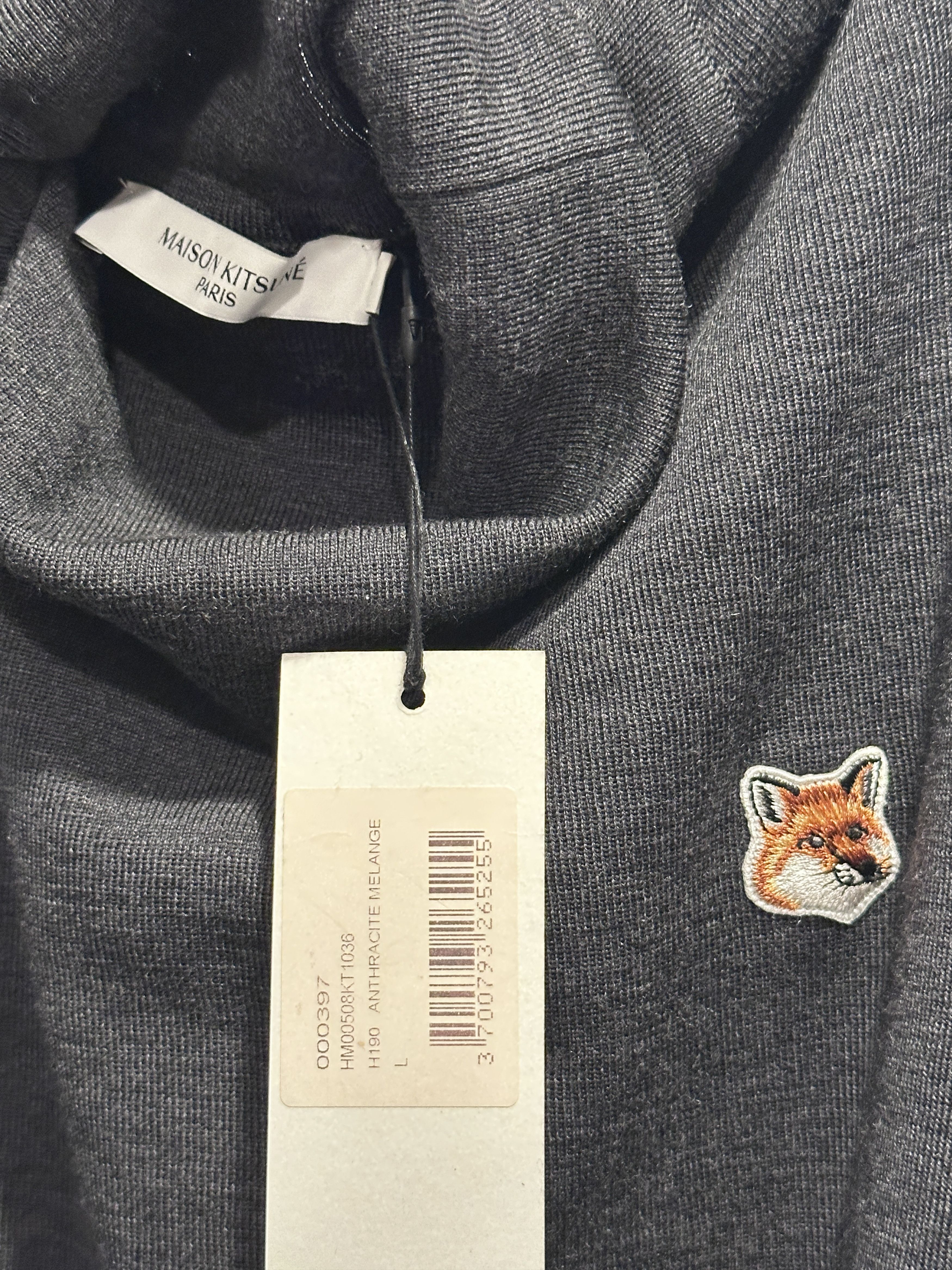 Maison Kitsune Maison Kitsuné Charcoal Fox Head Patch Turtleneck Pullover Size US L / EU 52-54 / 3 - 3 Thumbnail