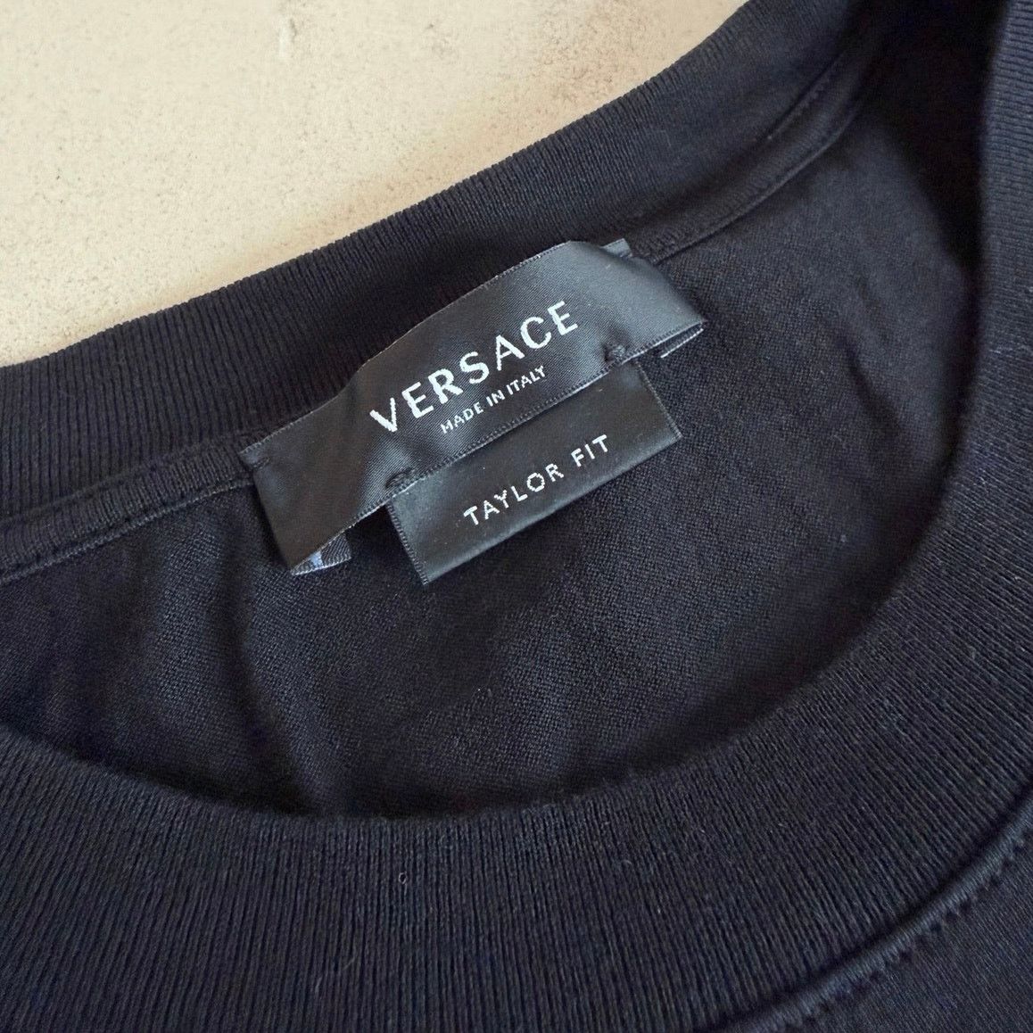 Versace Versace Black Logo T-Shirt 2XL Embroidered NFC Authentic Tee Size US XXL / EU 58 / 5 - 3 Thumbnail