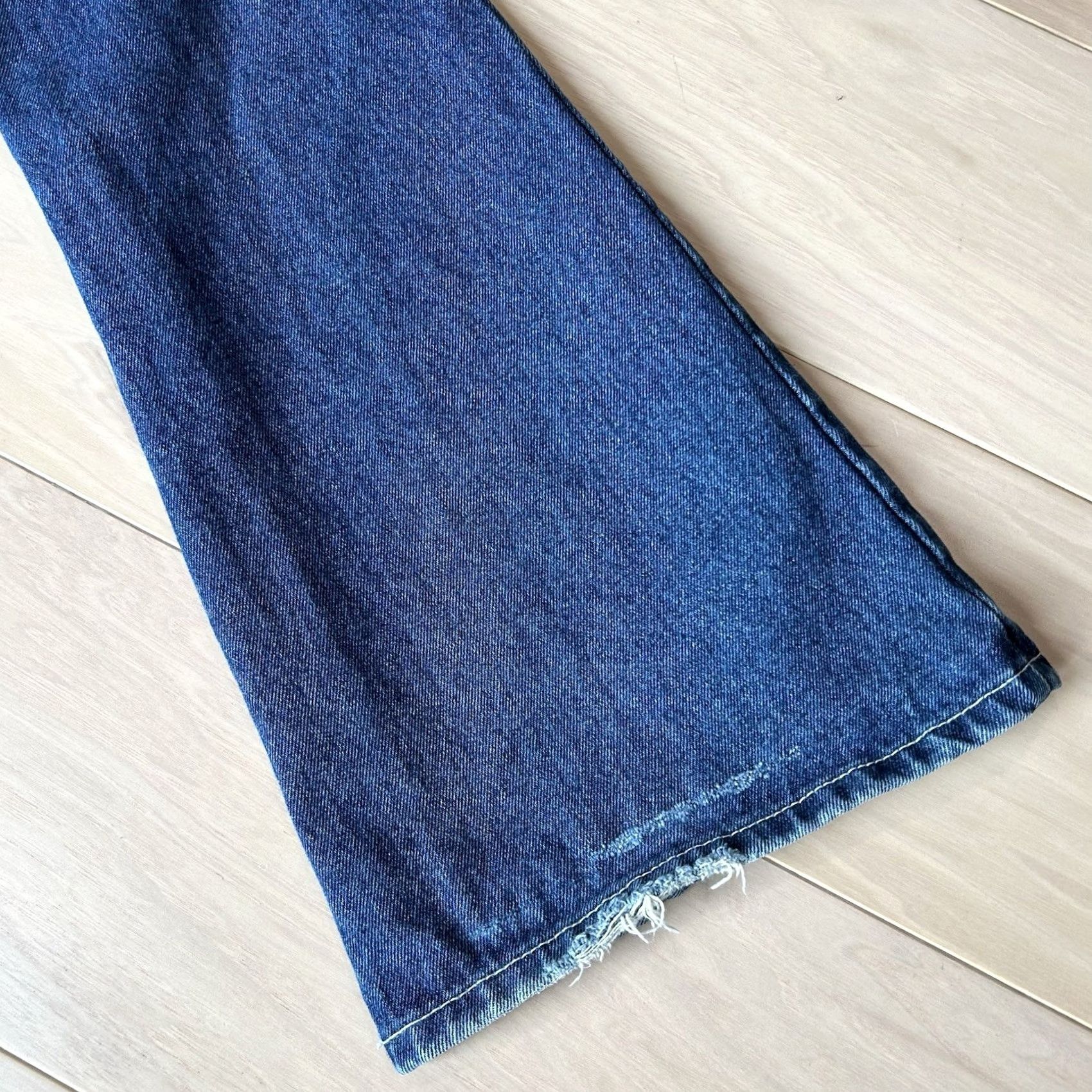 Bell VINTAGE Joy Jeans Bell Bottom Denim Blue Jean Butterfly’s Women’s Medium 24x31 Jeans 90s Grunge Boho Western Urban Fashion Mens Womens Girls Boys Size 32" / US 10 / IT 46 - 7 Thumbnail