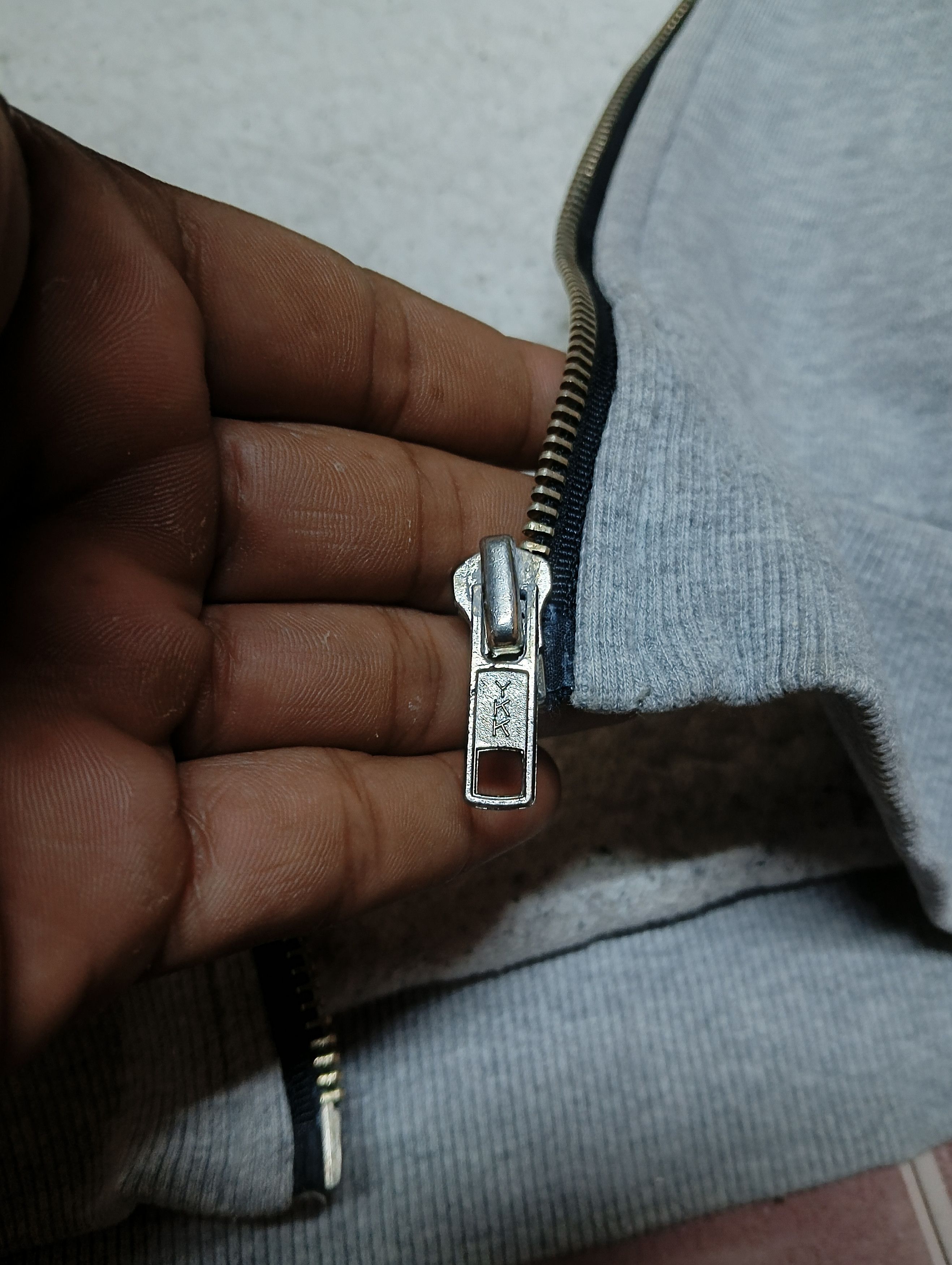 Undefeated undefeated spellout hoodie Size US M / EU 48-50 / 2 - 9 Thumbnail