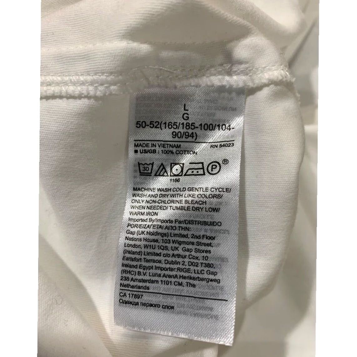Banana Republic VINTAGE Banana Republic Polo White Short Sleeve Shirt Golf Shirt Luxury Touch Performance L Mens Large White Chest 19.5 Length 25.5 100% Cotton Size US L / EU 52-54 / 3 - 7 Thumbnail