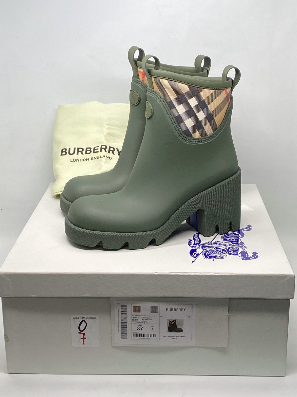 Burberry Burberry Rubber Marsh Stamp Heeled Low Boots​ size 37 Size US 7 / IT 37 - 13 Thumbnail