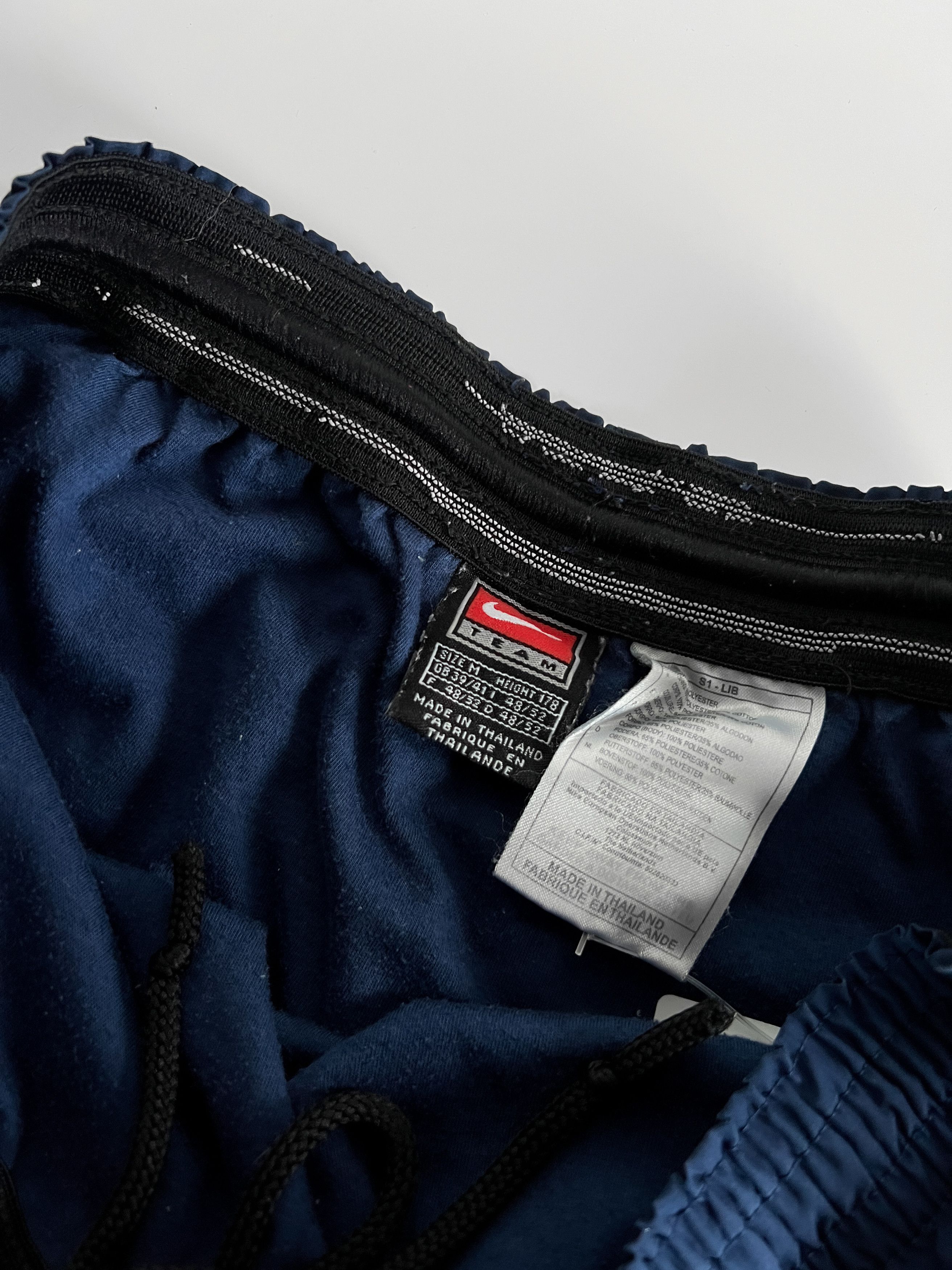 Nike Nike Vintage 90`s Men`s Shorts Size US 32 / EU 48 - 10 Thumbnail