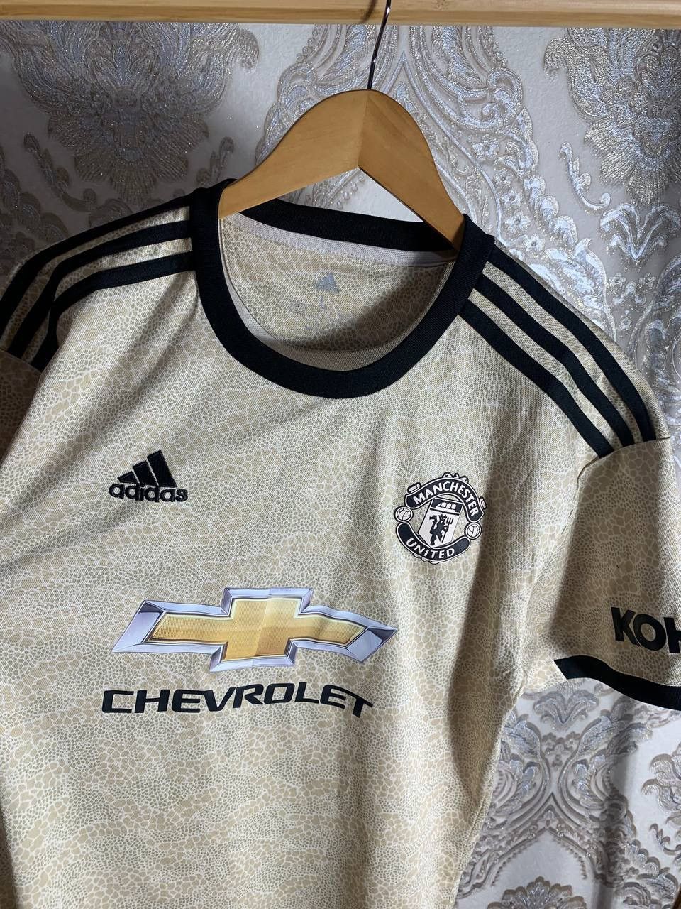 Vintage VERY RARE ADIDAS FC MANCHESTER UNITED ENGLAND SOCCER JERSEY Size US L / EU 52-54 / 3 - 5 Thumbnail