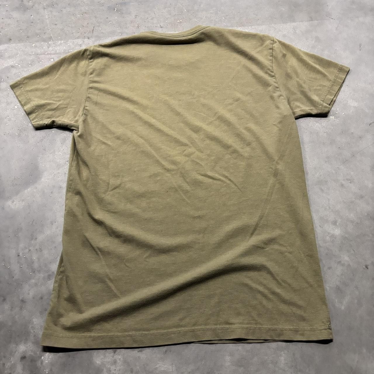 Japanese Brand × Vintage Crazy Vintage Y2K/2000s Grunge Shark Vs. Bear Graphic Tee! Size US M / EU 48-50 / 2 - 4 Thumbnail