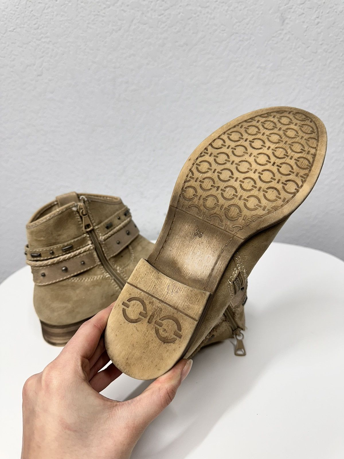 A.S.98 WOW😻 A.S.98 BEIGE LEATHER ANKLE WESTERN VINTAGE ISSEY MIYAKE Size US 9 / IT 39 - 10 Thumbnail