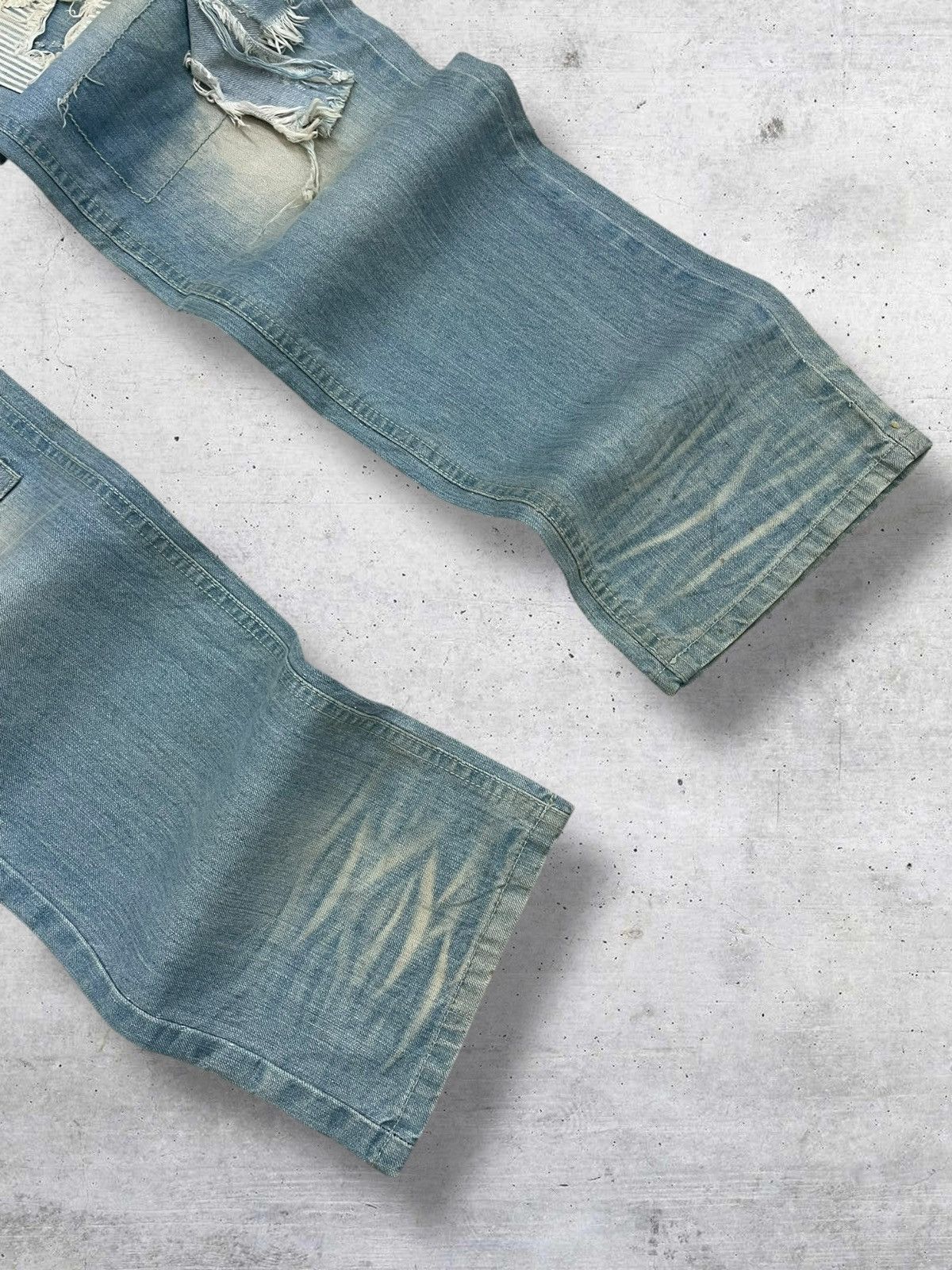 If Six Was Nine VINTAGE DAISY 90S JAPAN DESIGNER BORO PATCHWORK RIPPED DENIM Size US 31 - 5 Thumbnail
