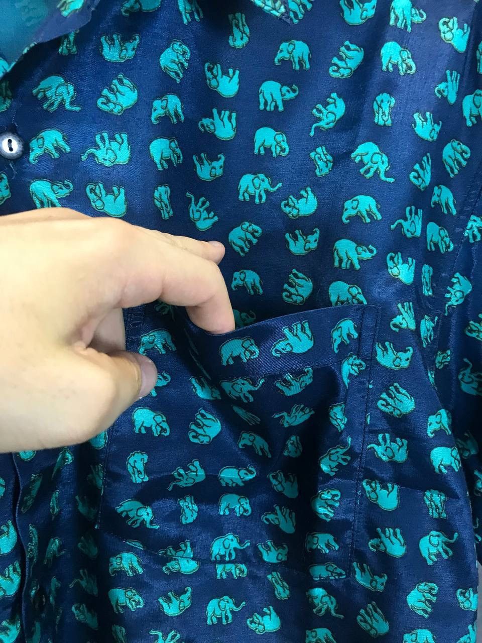 Vintage Thai Silk elephant monogram vintage crazy Hawaiian shirt Size US XL / EU 56 / 4 - 3 Thumbnail