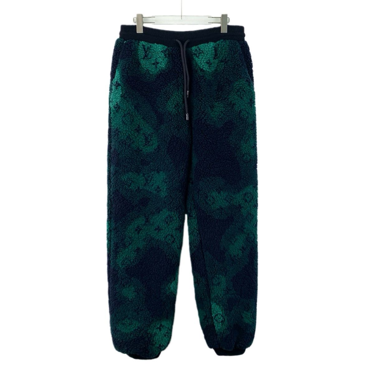 Louis Vuitton Louis Vuitton Camouflage Fleece Casual Pants K26WX Size US 38 / EU 54 - 1 Thumbnail