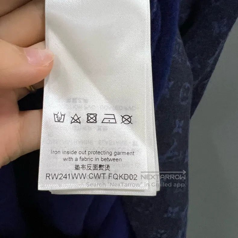 Louis Vuitton Louis Vuitton Navy blue full-print presbyopic knit sleevel Size L / US 10 / IT 46 - 3 Thumbnail
