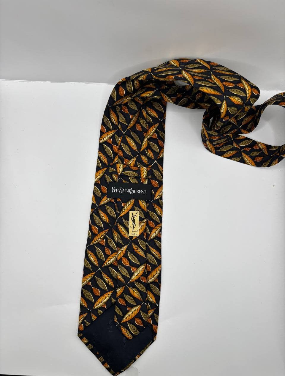 Yves Saint Laurent Vintage Yves Saint Laurent Silk Tie | Navy Autumn Leaf Italy Size ONE SIZE - 2 Thumbnail