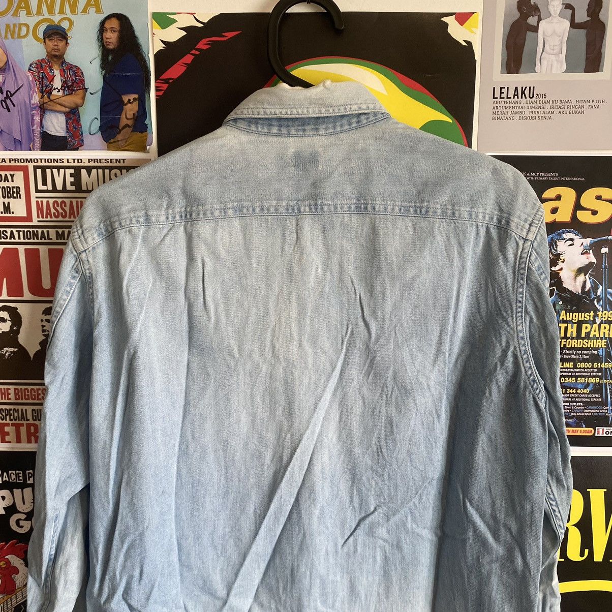 Uniqlo Vintage Uniqlo Selvedge Washed Blue Button Down Shirts Size US M / EU 48-50 / 2 - 8 Thumbnail