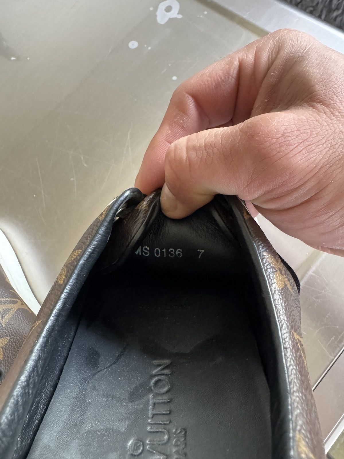 Louis Vuitton Louis Vuitton Frontrow sneakers size 7 UK Size US 8 / EU 41 - 4 Thumbnail