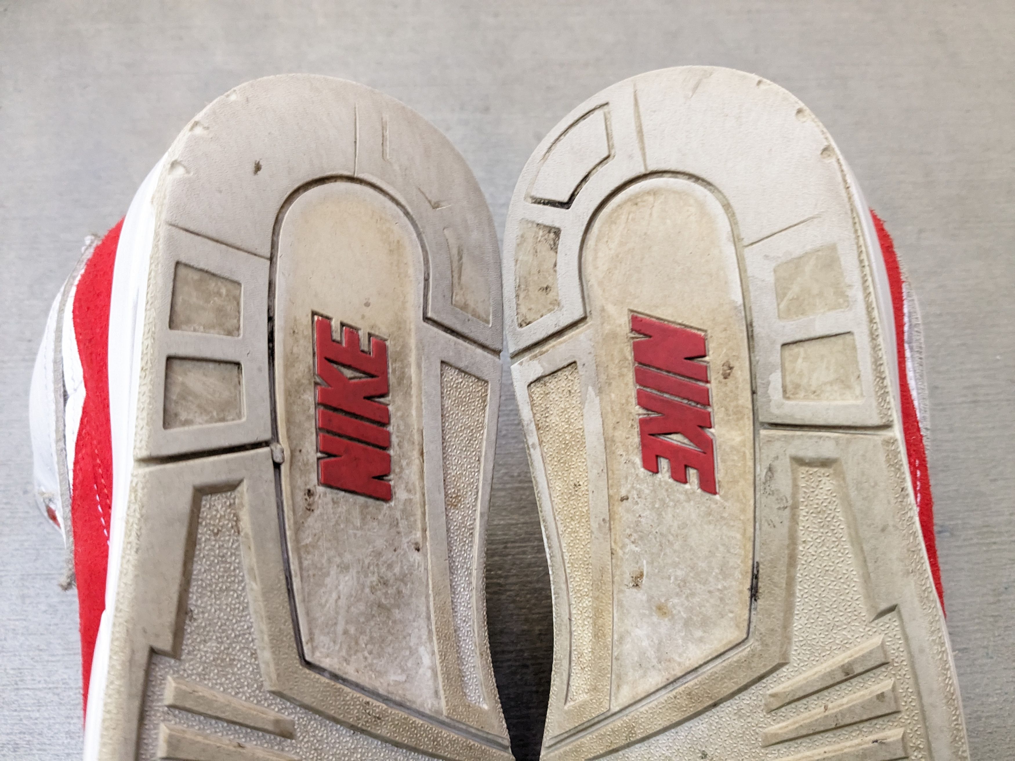Jordan Brand Nike Jordan 3 Retro Tinker Air Max 1 Red White CJ0939-100 Size US 10 / EU 43 - 21 Thumbnail