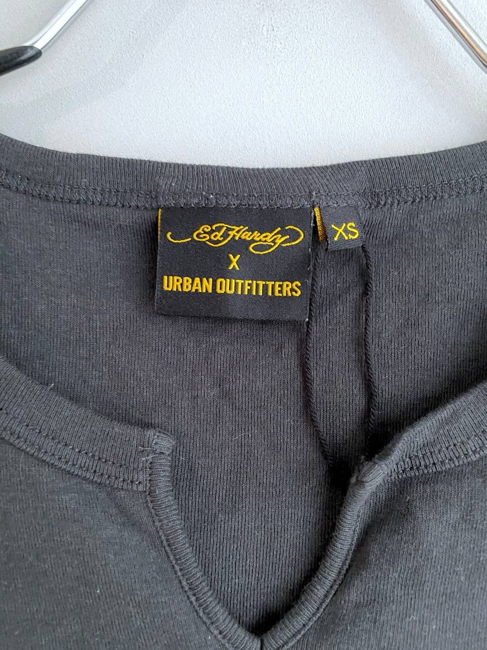 Ed Hardy × Urban Outfitters Ed Hardy x Urban Outfitters Y2K Women's Crop Top, Size XS Size XS / US 0-2 / IT 36-38 - 4 Thumbnail
