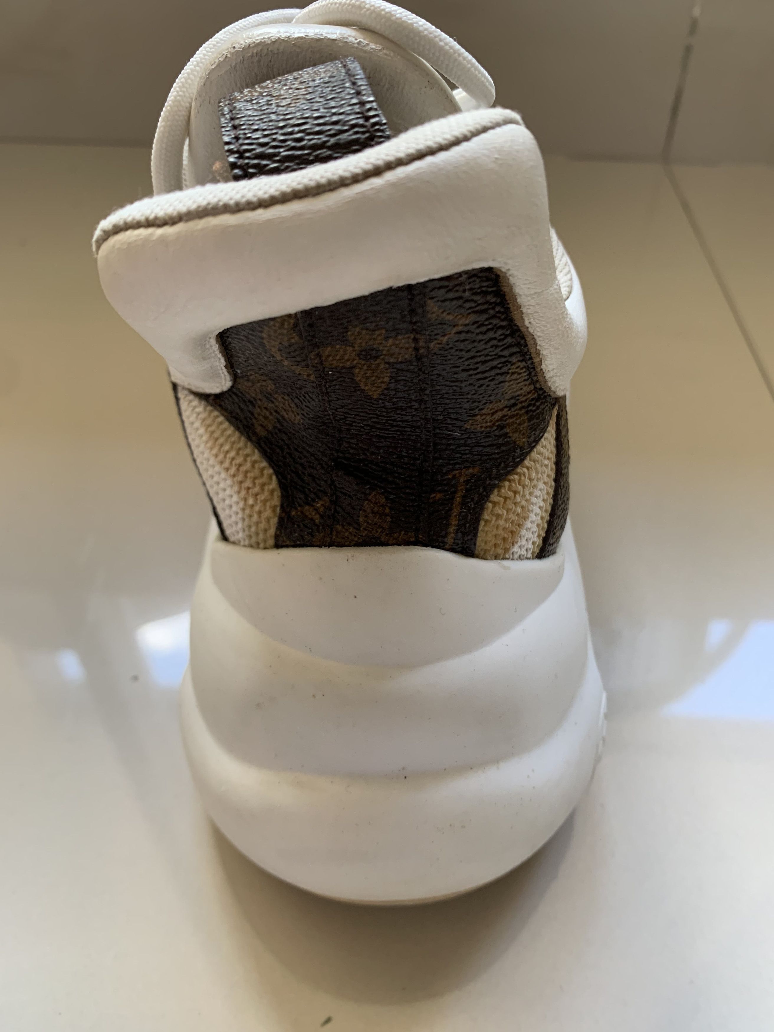 Louis Vuitton Authentic Louis Vuitton Archlight Sneakers 37 Size US 6.5 / IT 36.5 - 16 Thumbnail