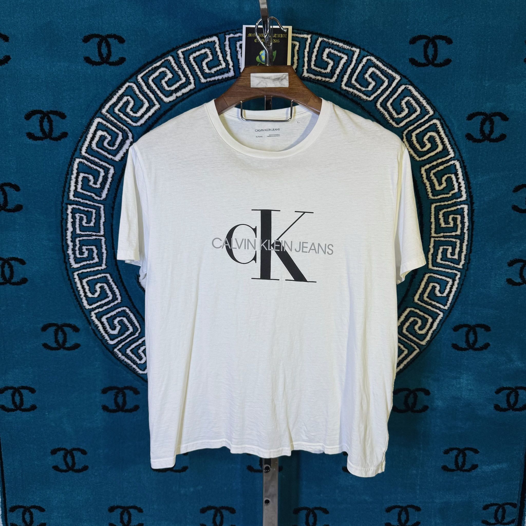 Calvin Klein THE ICONIC CALVIN KLEIN LOGOS SCRIPT SHIRT Size US XL / EU 56 / 4 - 1 Preview