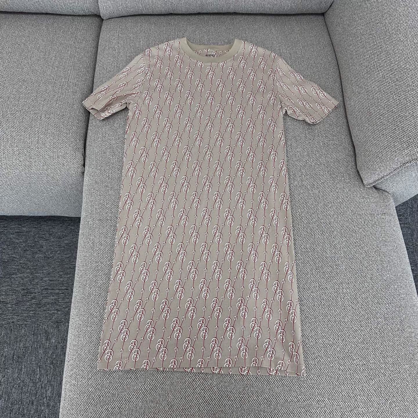 Hermes Hermes T-Shirt S Women Size S / US 4 / IT 40 - 1 Thumbnail