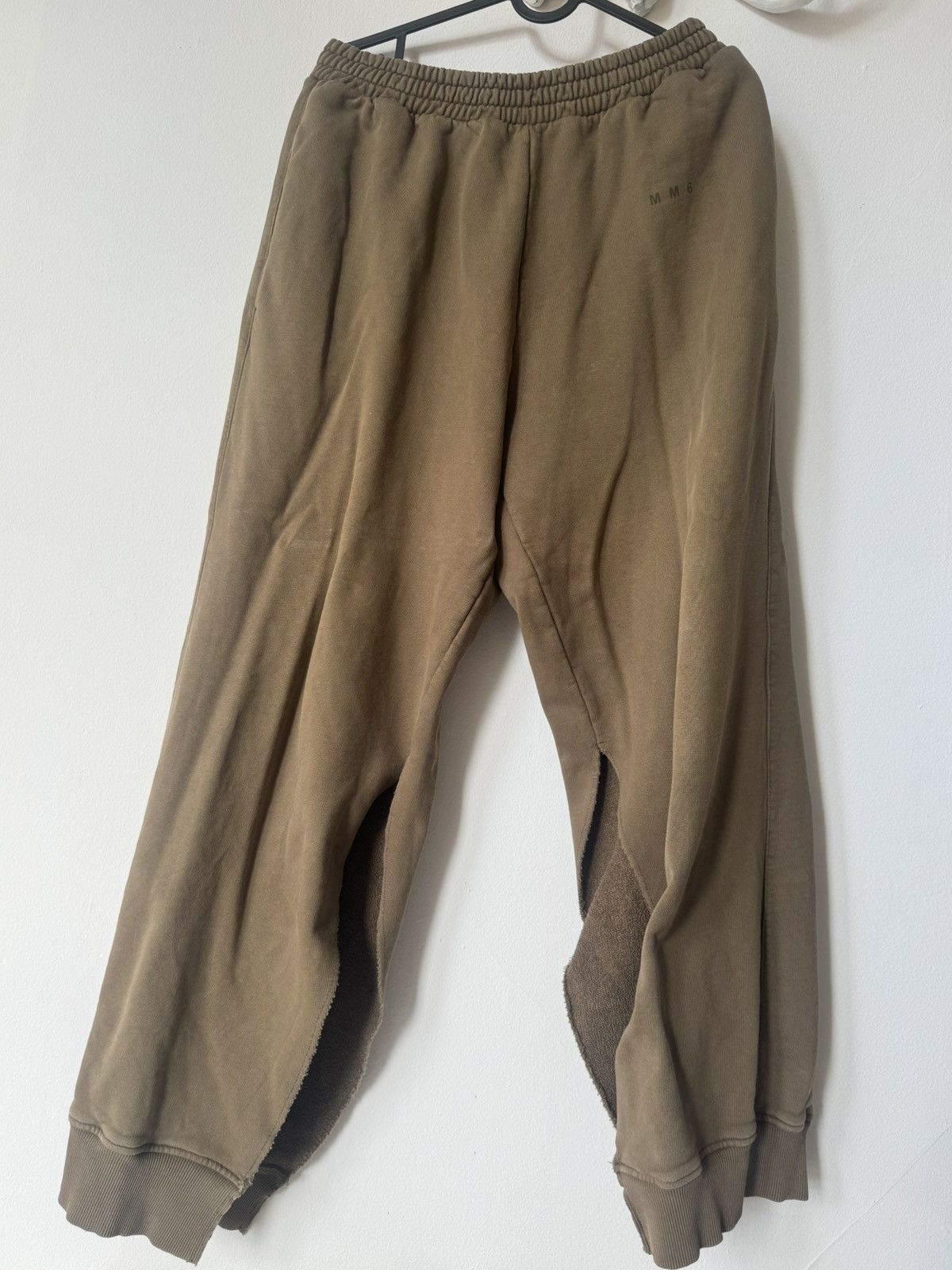 Maison Margiela Maison Margiela MM6 Split Sweatpants Beige Size US 32 / EU 48 - 1 Thumbnail