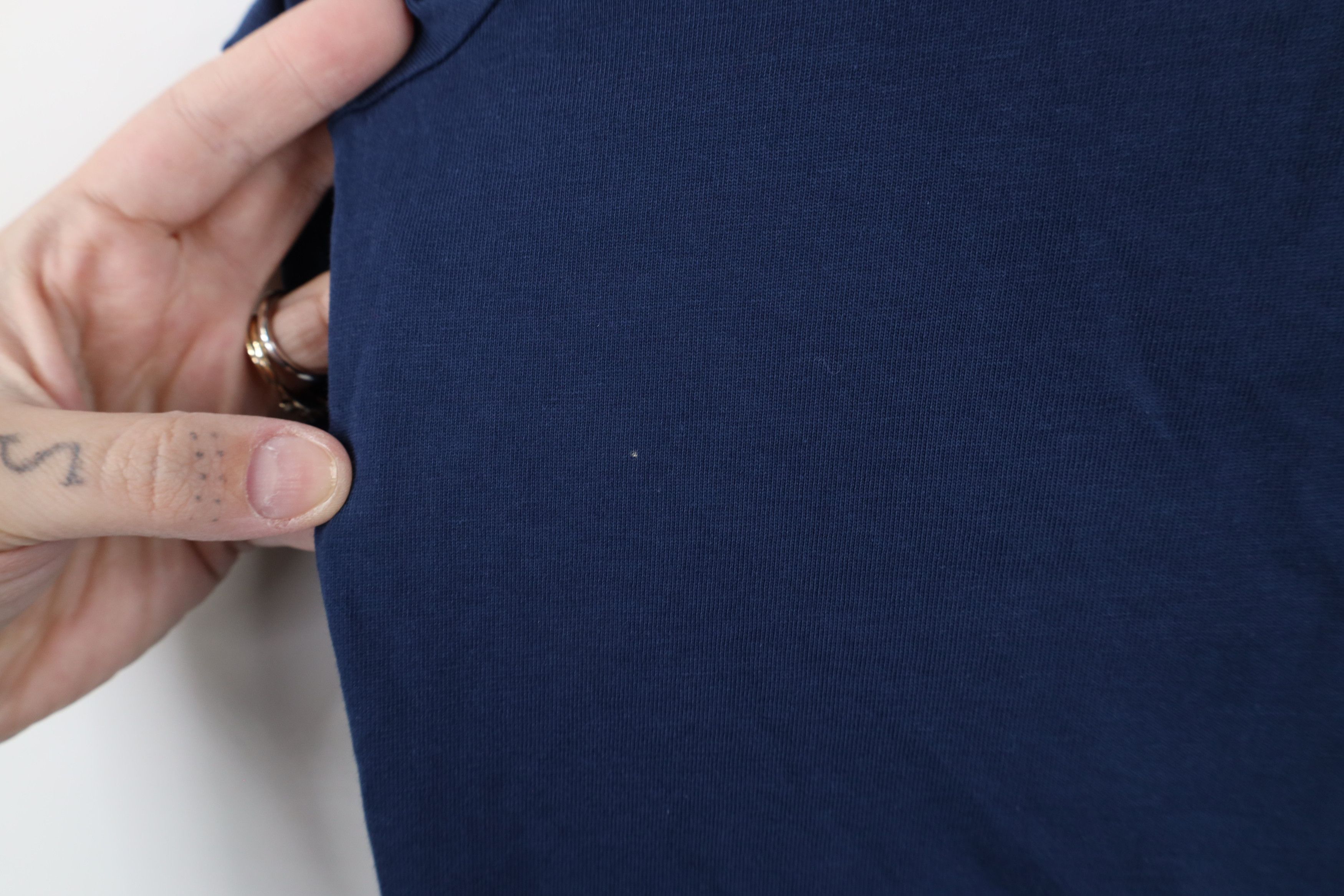 Tommy Bahama × Vintage Tommy Bahama Relax Supima Cotton V-Neck T-Shirt Navy Blue Size US XL / EU 56 / 4 - 11 Thumbnail