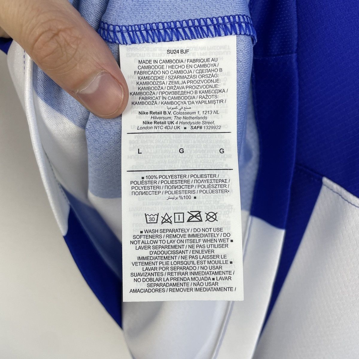Nike Hertha Berlin Home Nike Men’s Jersey Shirt 2024/2025 size L Size US L / EU 52-54 / 3 - 7 Thumbnail