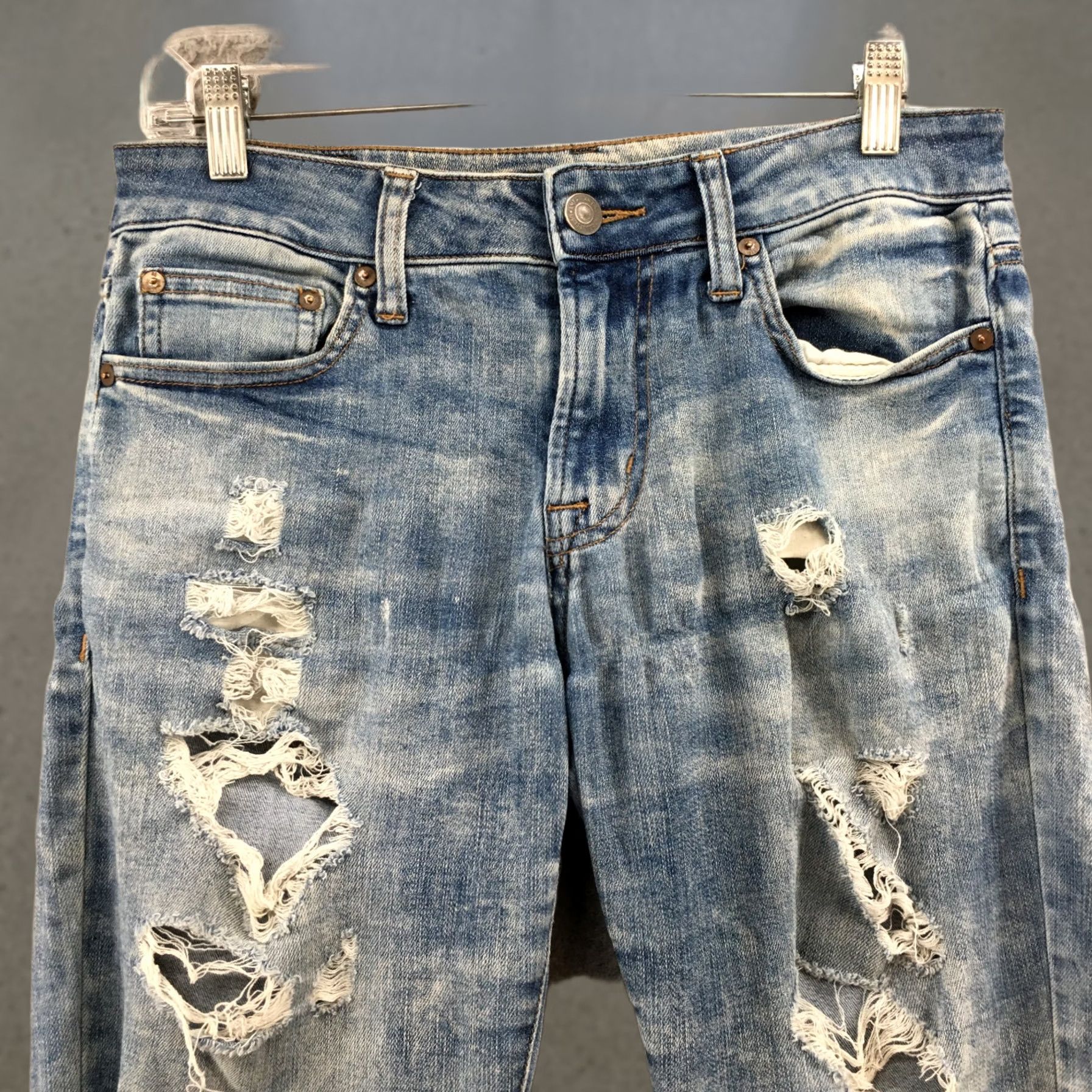 American Eagle Outfitters American Eagle Outfitters Jeans Mens 30 Blue Distressed Low Rise Zip Skinny 5-Pocket Denim Leather? Size US 30 / EU 46 - 1 Thumbnail