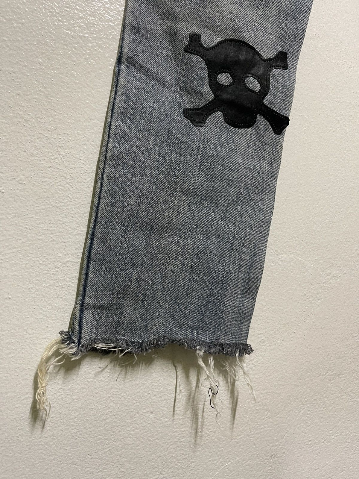 Le Grande Bleu (L.G.B.) Le Grand Bleu Skull Patchwork Crazy Wolf Cut Flares Denim Size US 28 / EU 44 - 11 Thumbnail