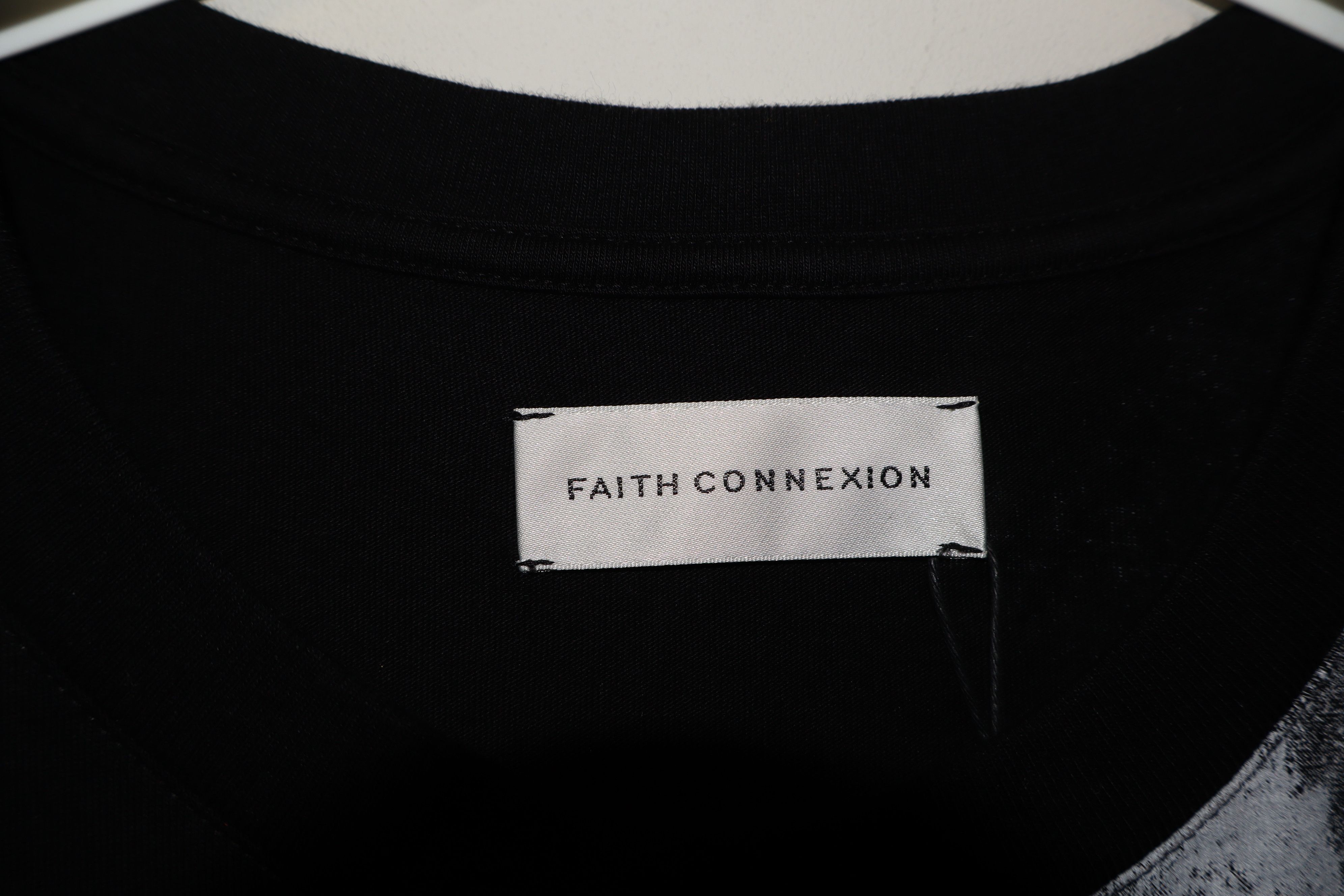 Faith Connexion Graffitti t-shirt Size US S / EU 44-46 / 1 - 3 Thumbnail