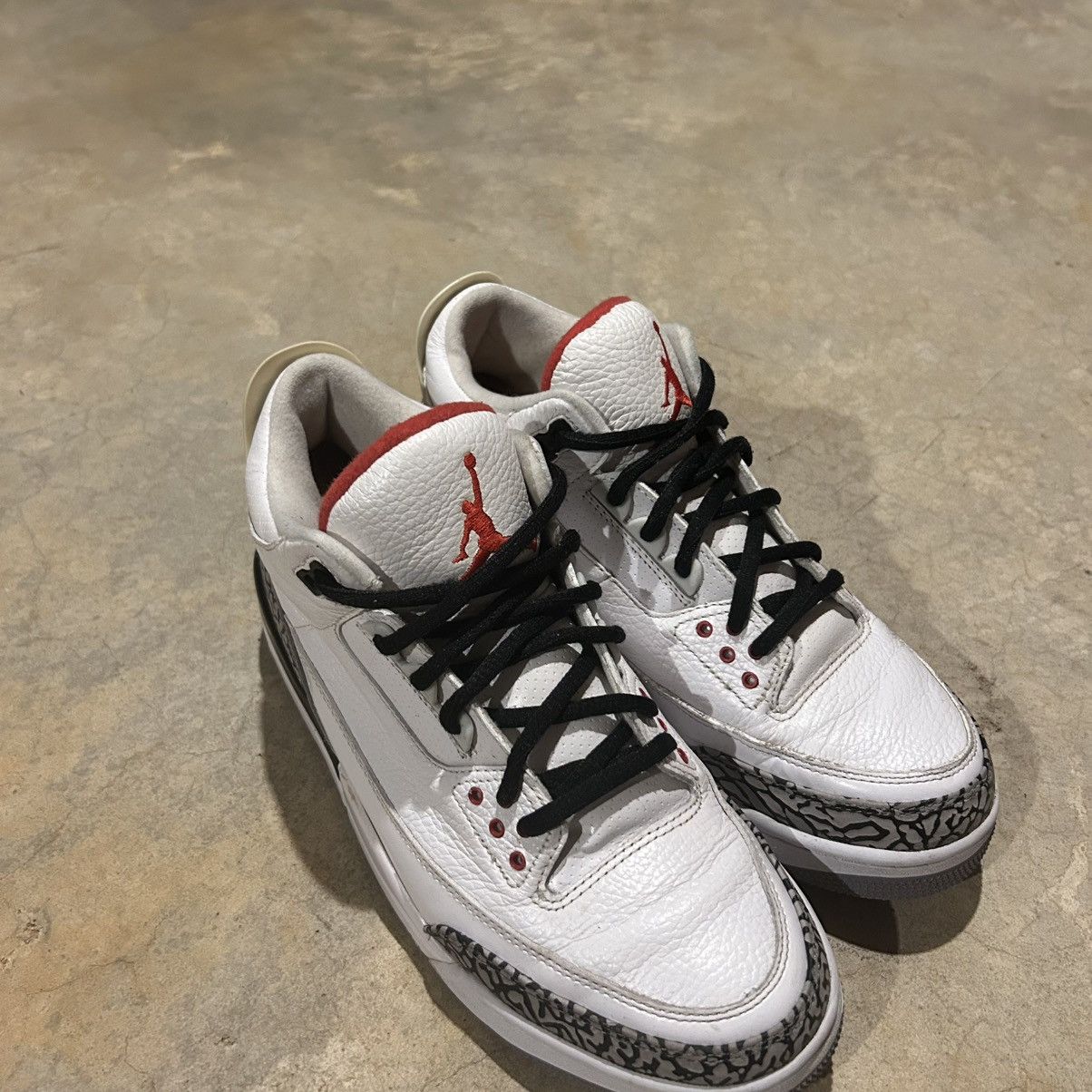Jordan Brand × Nike Air Jordan 3 Retro White Cement 2011 US 9 Size US 9 / EU 42 - 9 Thumbnail