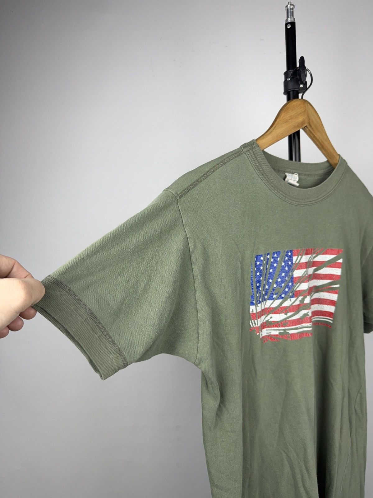 Vintage 00s USA Japan Rising Sun Flag Mashup Tee Distressed Graphic Size US M / EU 48-50 / 2 - 7 Thumbnail