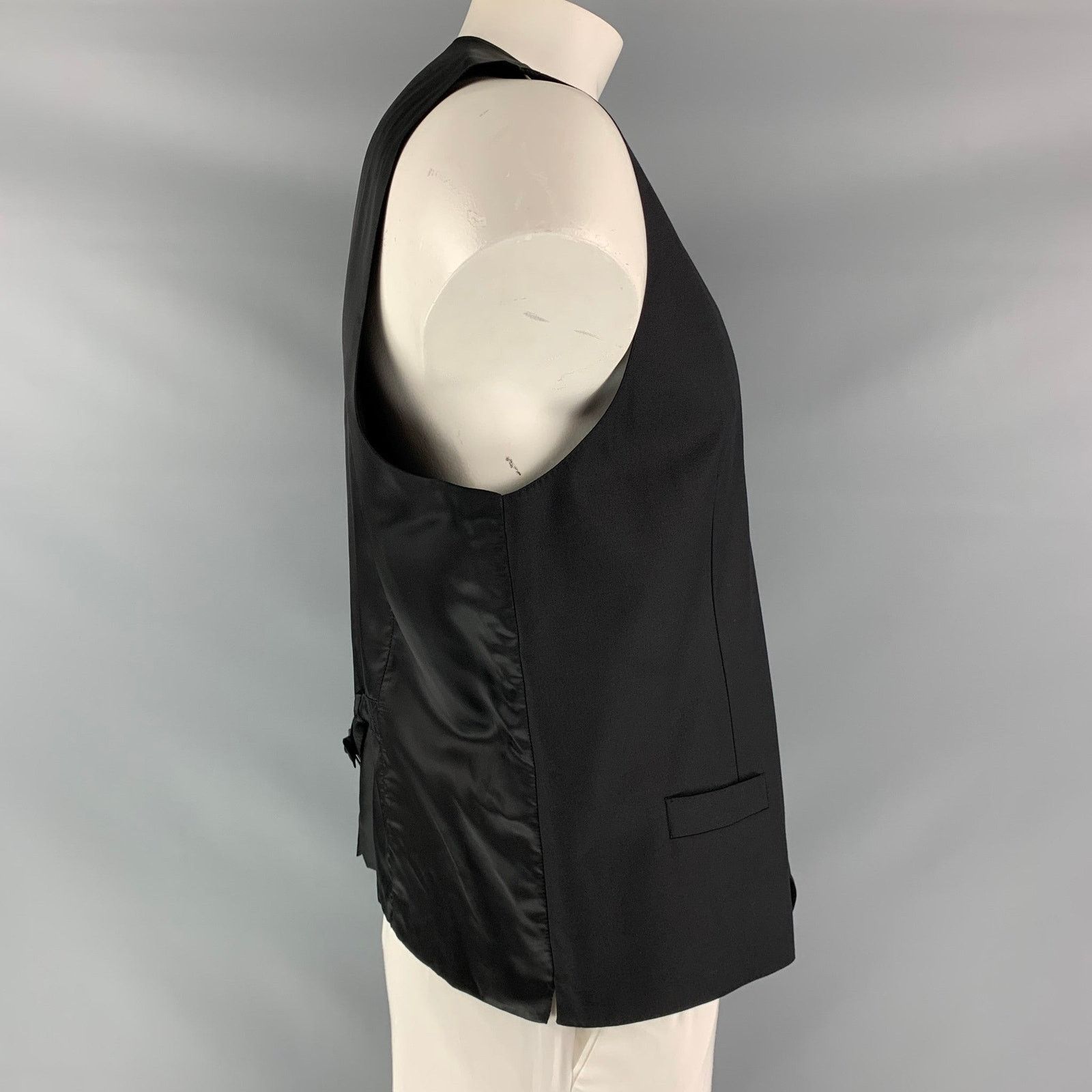 Dolce & Gabbana DOLCE & GABBANA Size 46 Solid Wool Buttoned Black Vest Size 46R - 2 Thumbnail