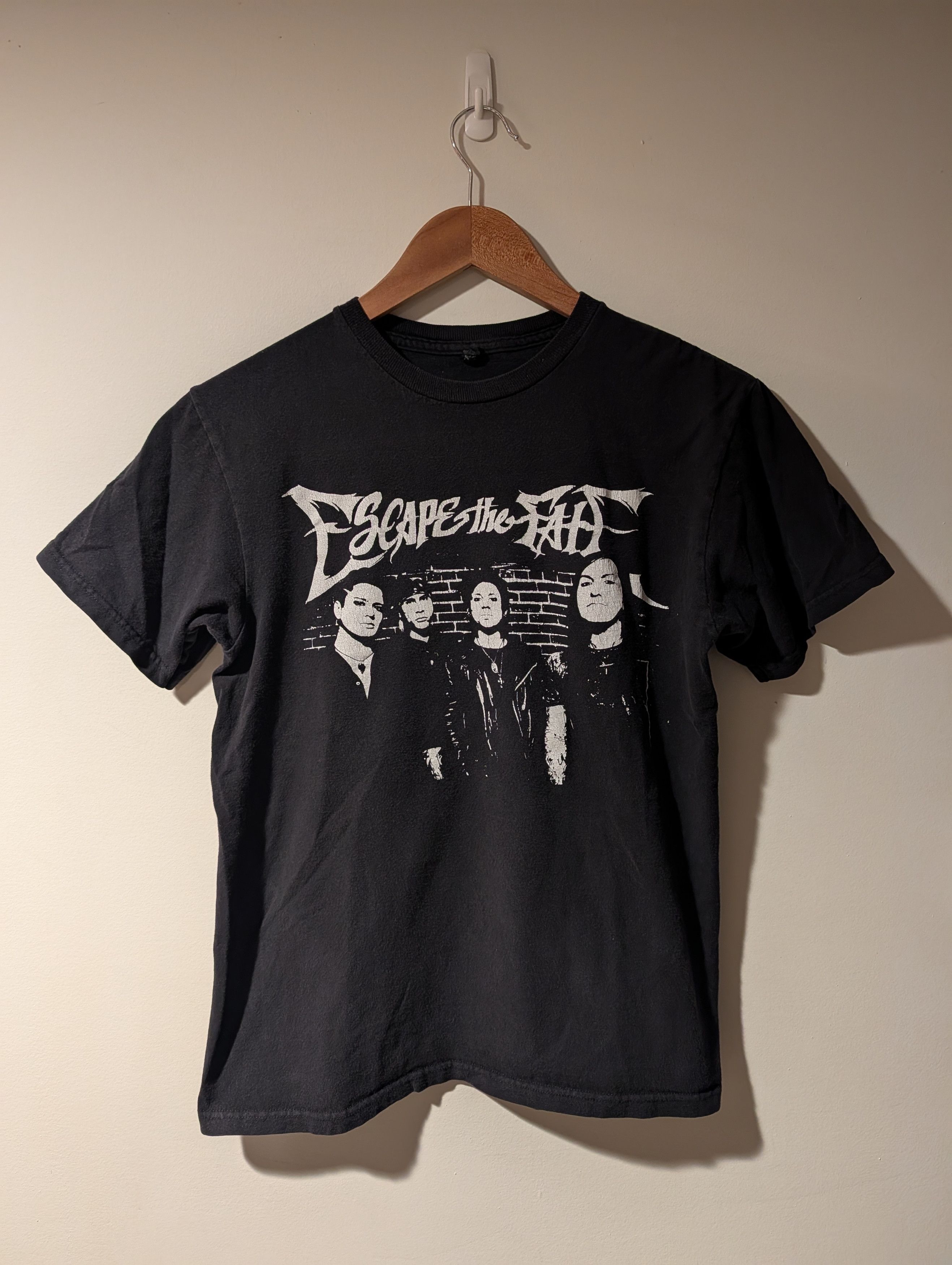 Band Tees Vintage 2017 Escape the Fate Rage on the Stage Black T-Shirt Size US S / EU 44-46 / 1 - 1 Thumbnail
