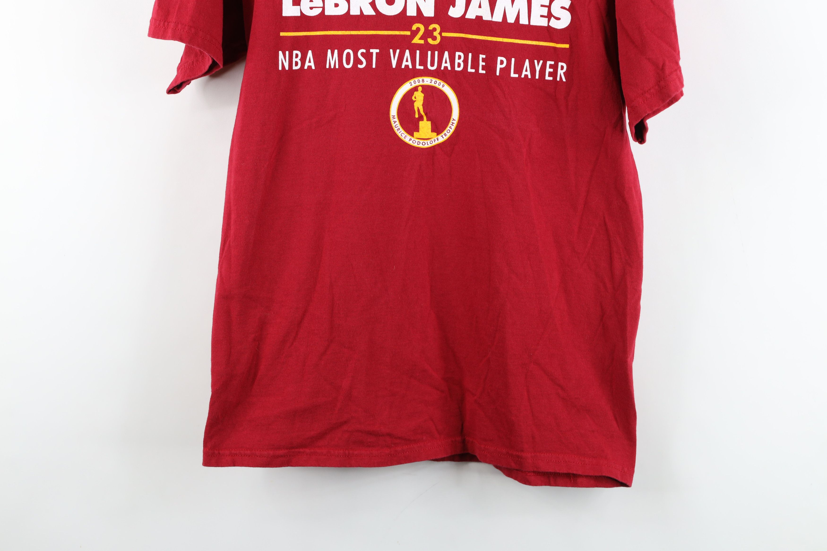 Vintage Vintage Y2K James Cleveland Cavaliers Basketball T-Shirt Size US M / EU 48-50 / 2 - 3 Thumbnail