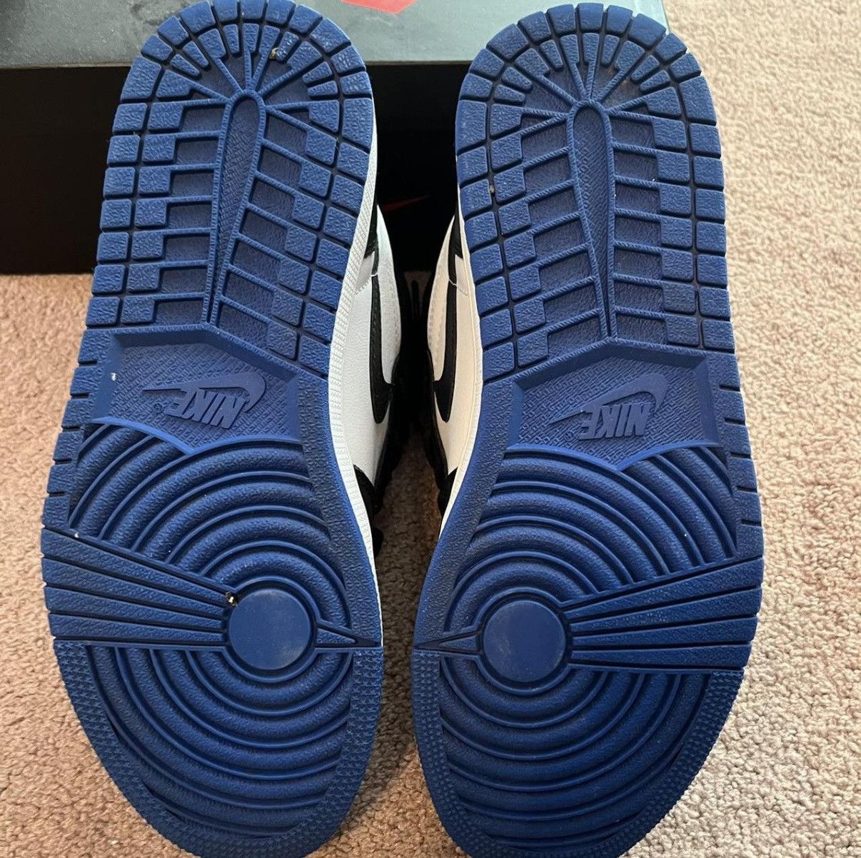 Nike Jordan 1 Royal Toe Size US 8.5 / EU 41-42 - 4 Thumbnail