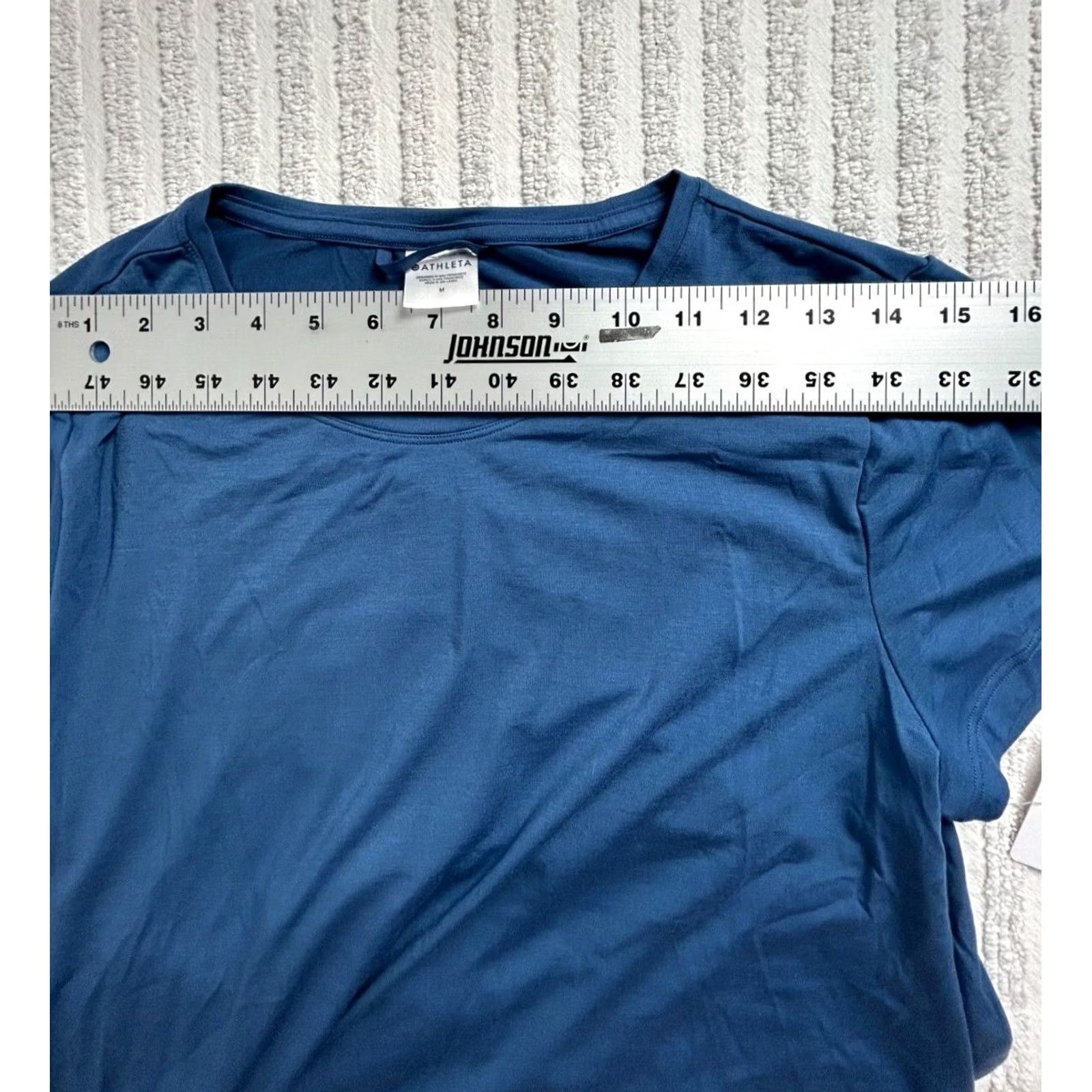 Athleta Athleta Air Out Cinch Tee T-Shirt Blue Short Sleeve Size Medium Womens Regular XS? Size M / US 6-8 / IT 42-44 - 6 Thumbnail