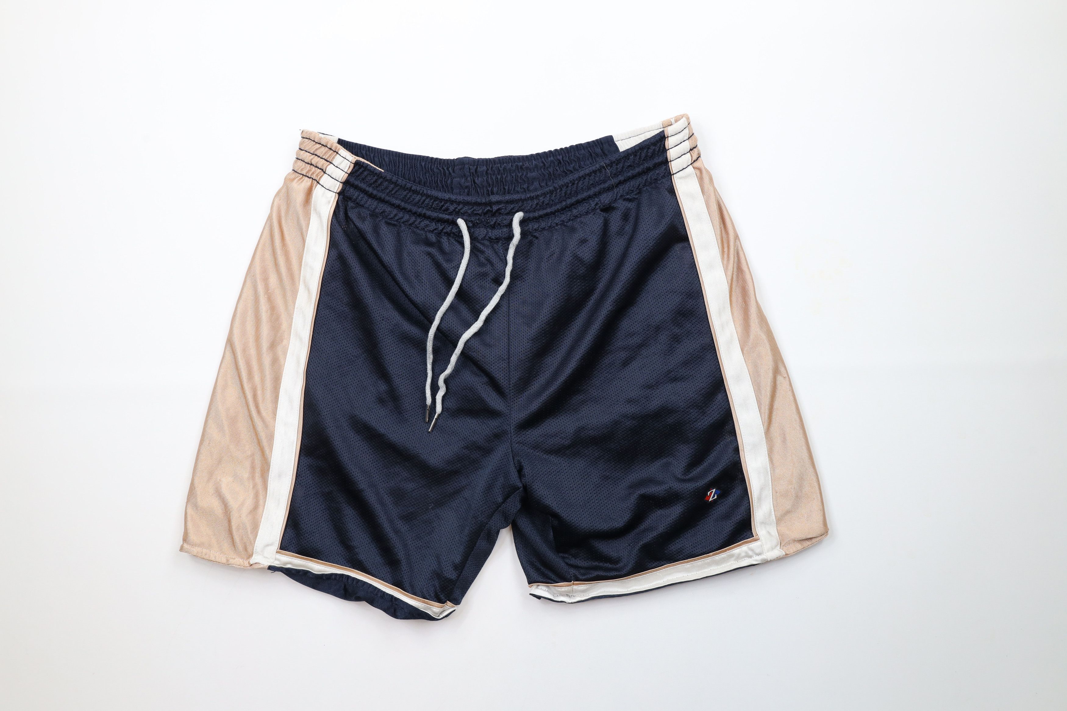 Vintage Vintage 90s Streetwear Reversible Above Basketball Shorts Size US 36 / EU 52 - 1 Thumbnail