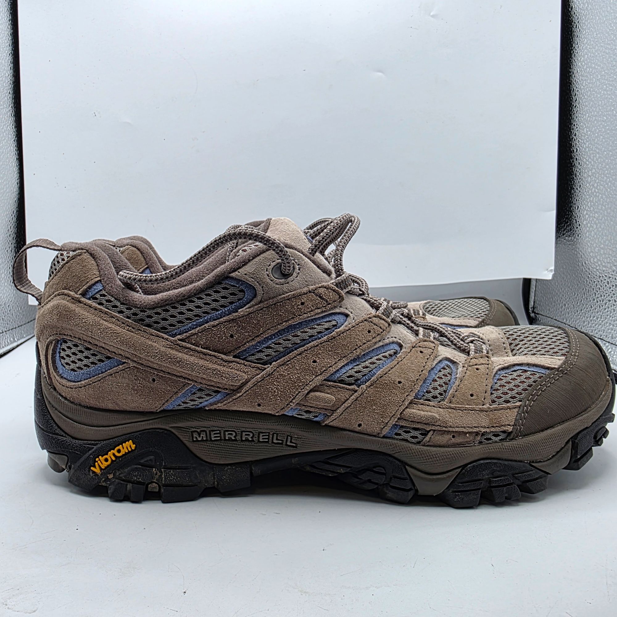 Merrell Merrell Falcon Womens Size 11 BrownHiking Shoes Vibram Soles Size US 11 / IT 41 - 12 Thumbnail