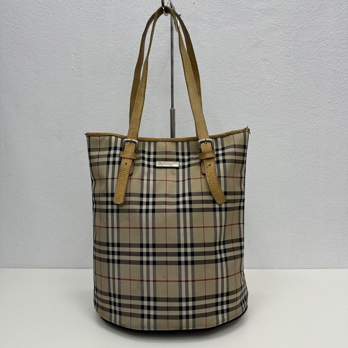 Burberry ‼️YES‼️BURBERRYS BLUE LABEL NOVA CHECK BUCKET SHOULDER BAG Size ONE SIZE - 3 Thumbnail