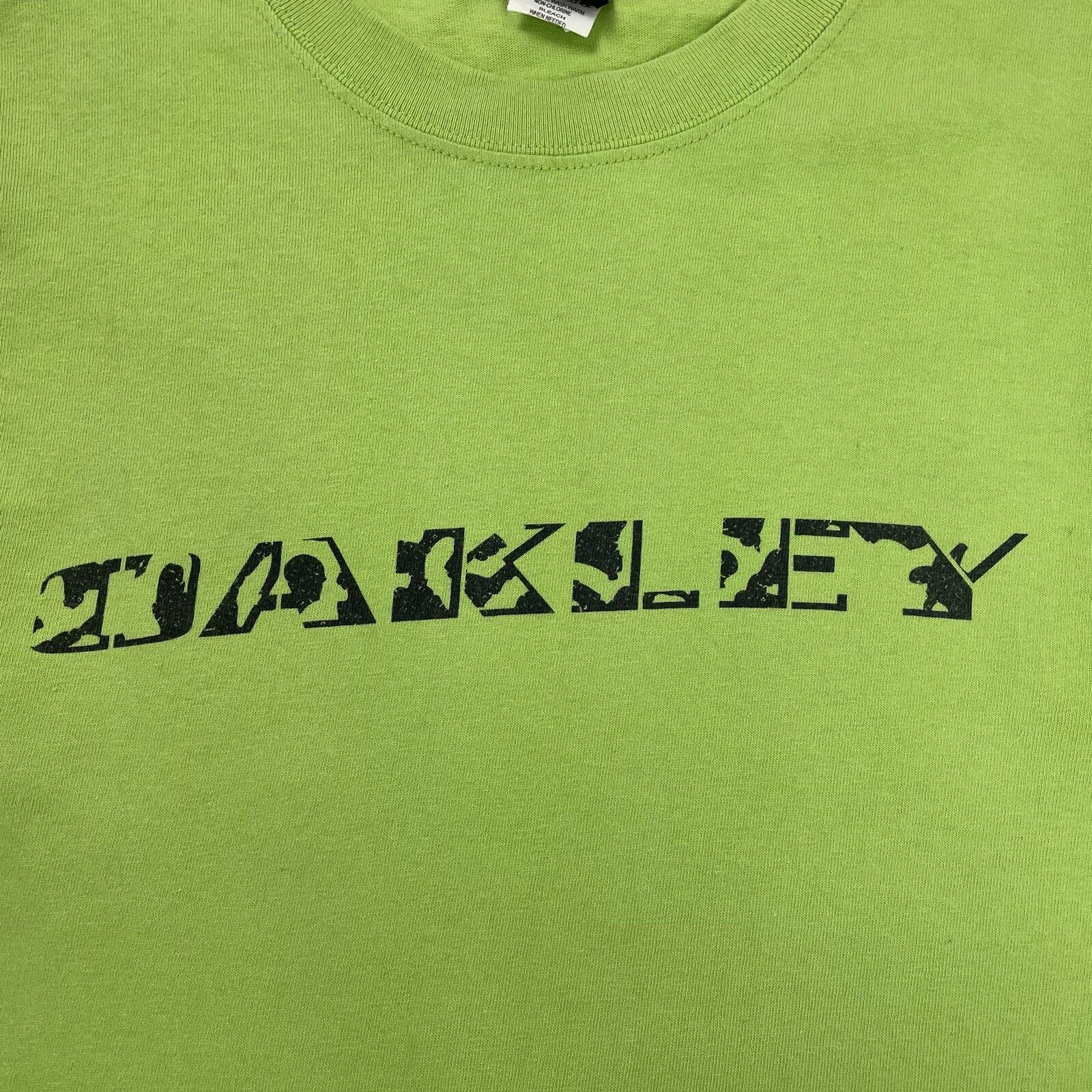 Oakley Vintage Oakley T-Shirt Y2K 90s Surfing Green Spell Out S Size US S / EU 44-46 / 1 - 2 Thumbnail