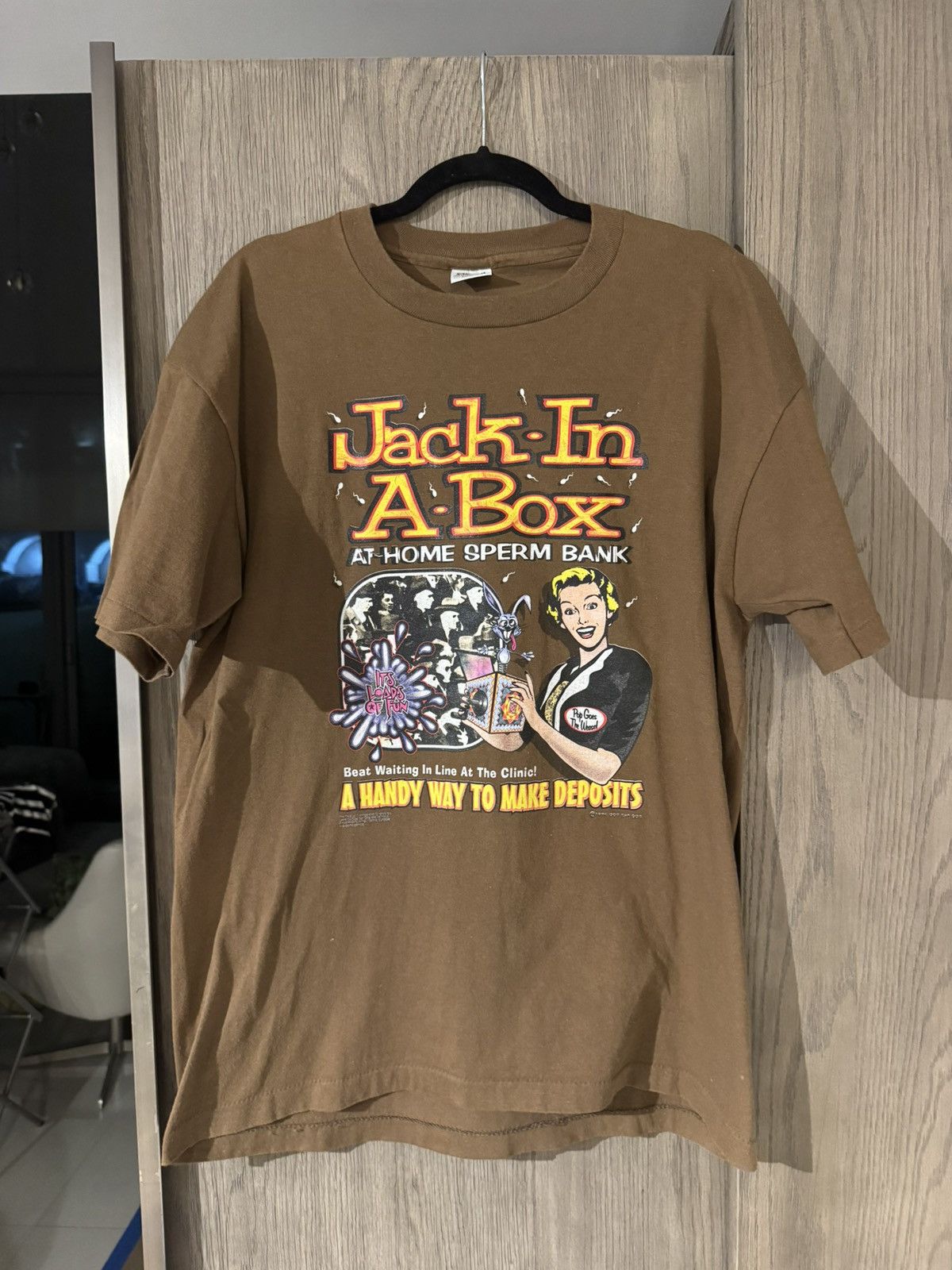 Vintage Vintage 1996 Dog Eat Dog Jack In A Box Sperm Bank Tshirt Size US XL / EU 56 / 4 - 2 Thumbnail
