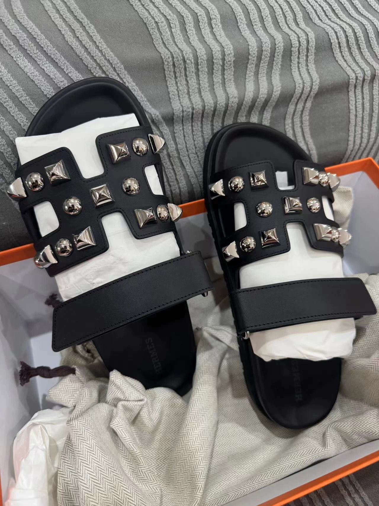 Hermes Hermès Riveted Slipper Women's 38 New with tags SKP 18100 Size US 7.5 / IT 37.5 - 1 Thumbnail