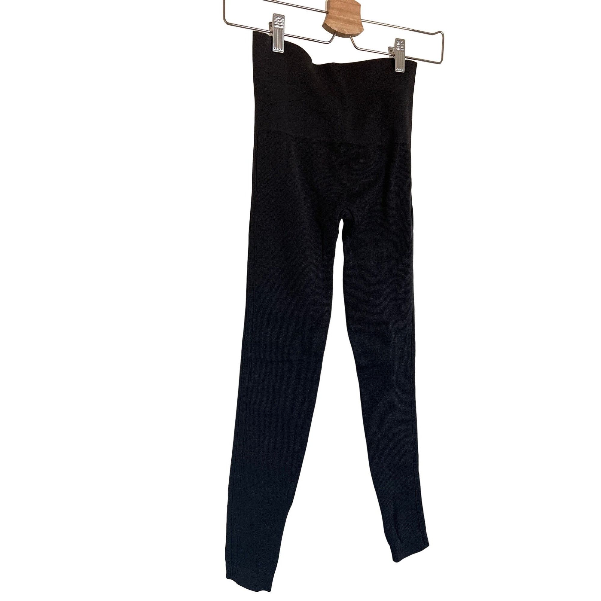 Spanx Spanx Black Seamless Ribbed Leggings Size 27" / US 4 / IT 40 - 2 Thumbnail