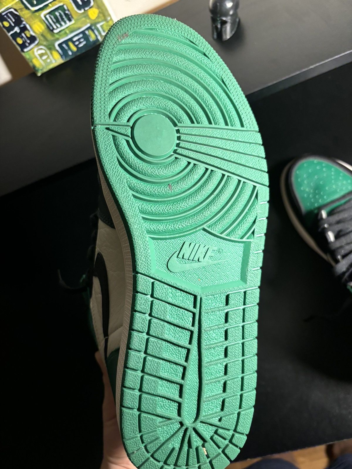 Jordan Brand Air Jordan 1 Retro High OG Pine Green ‘18 (1.0) Size US 9 / EU 42 - 24 Thumbnail