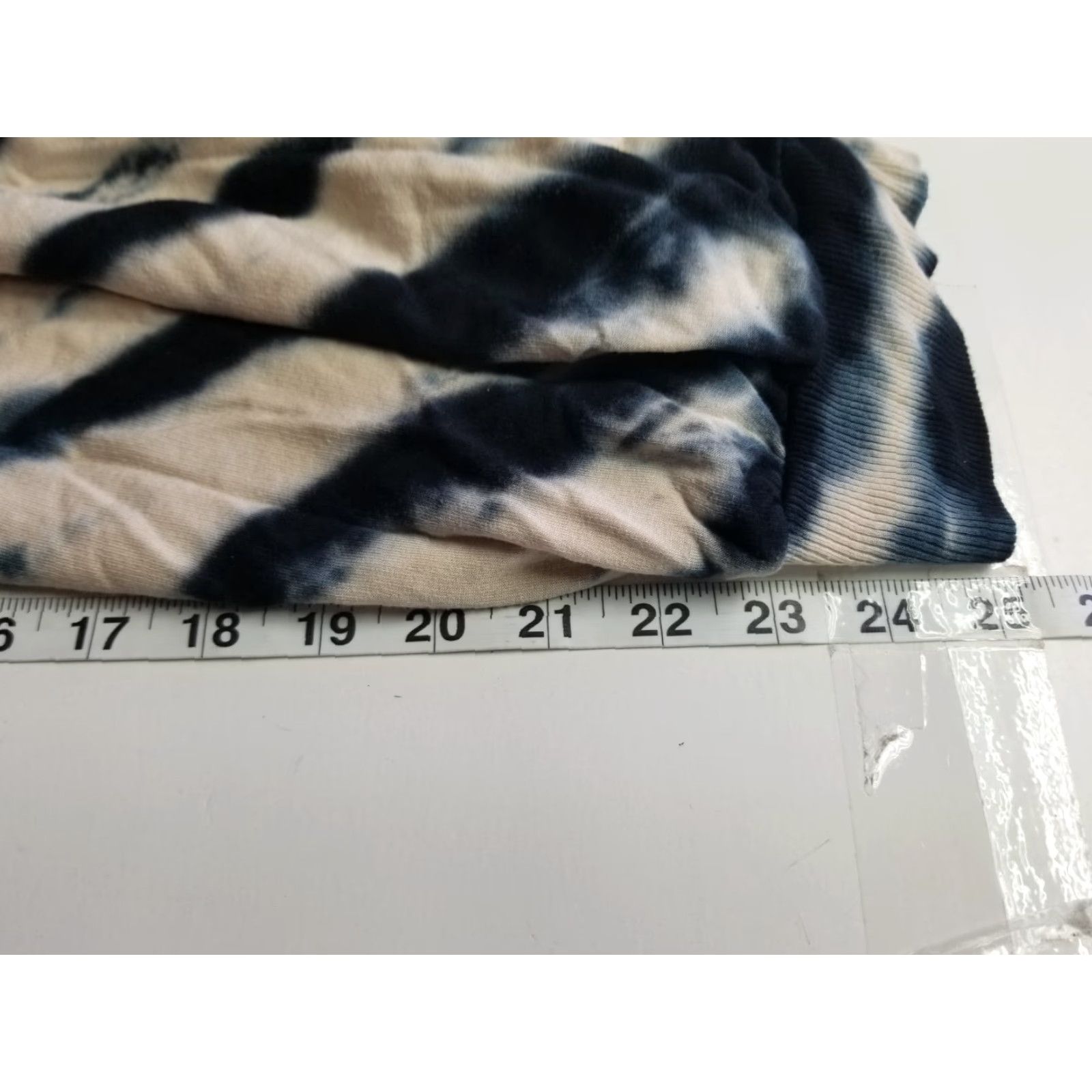 Young Fabulous & Broke Young Fabulous & Broke Crewneck Tie Dye Multi Color Size Large Top Blouse Size L / US 10 / IT 46 - 7 Thumbnail