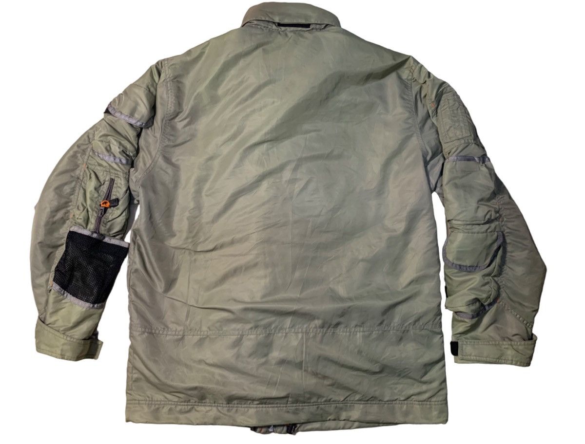 RARE AIRWALK MULTIPOCKET SLEEVE RARE WINDBREAKER SUNFADED