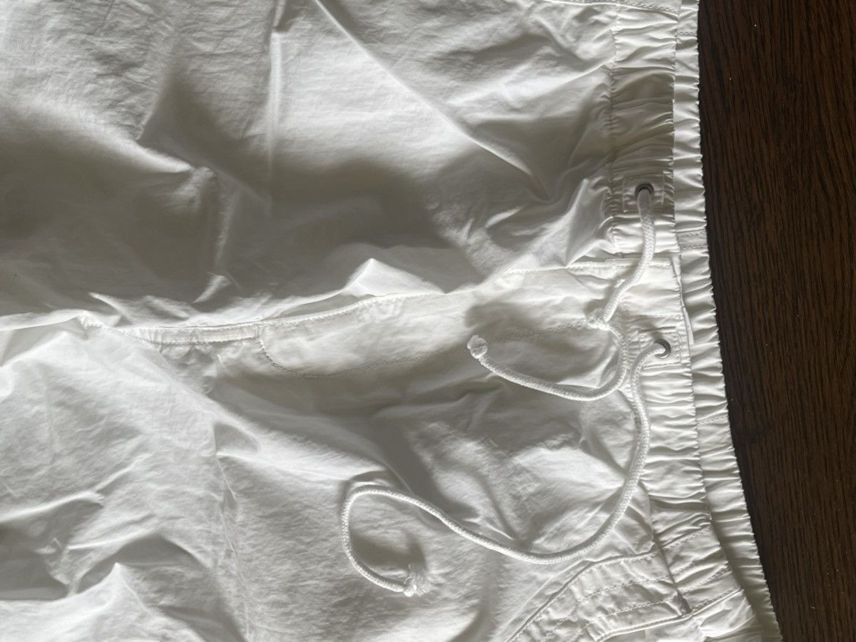 TNA Aritzia TNA Stunt parachute cargo pants Size 34" / US 12 / IT 48 - 6 Thumbnail