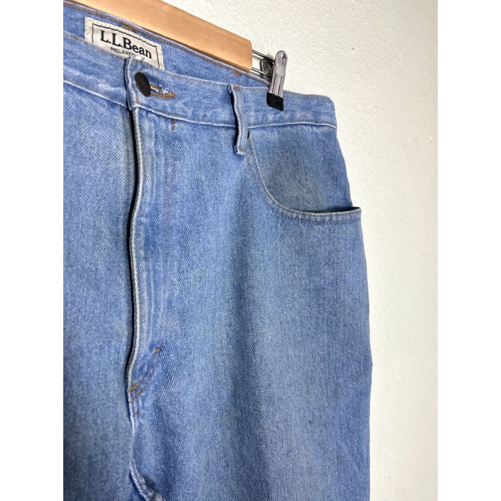 Vintage LL Bean Jeans Mens 38x29 Relaxed Fit Denim Straight Leg Cotton Pants 134770 Size US 38 / EU 54 - 5 Thumbnail
