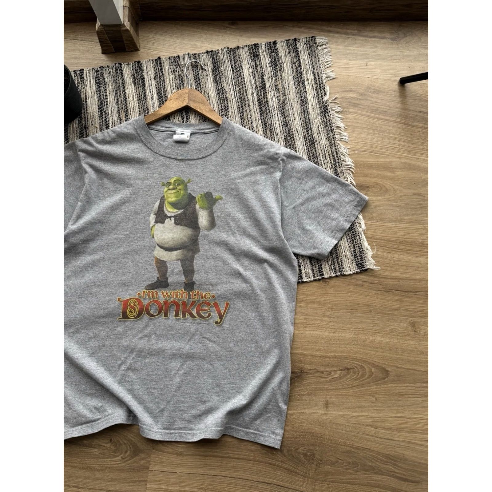 Vintage VINTAGE Universal Studios Hollywood Shrek Donkey Movie Promo Shirt M Gray Cotton Logo 90s Merch Mens T-Shirt Size US M / EU 48-50 / 2 - 4 Thumbnail